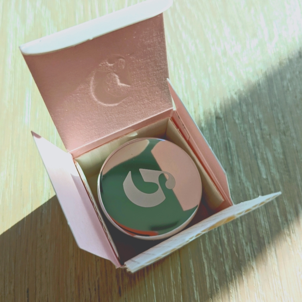 NEW Glossier Stretch Concealer G11